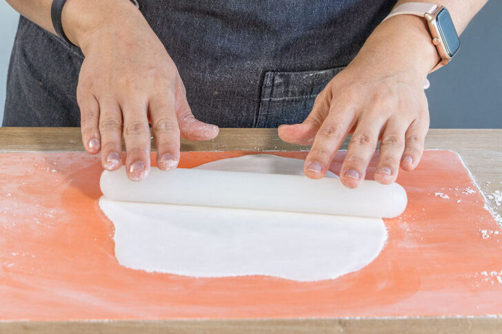 Fondant ausrollen