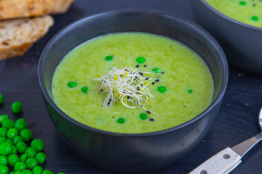 Grüne Erbsensuppe