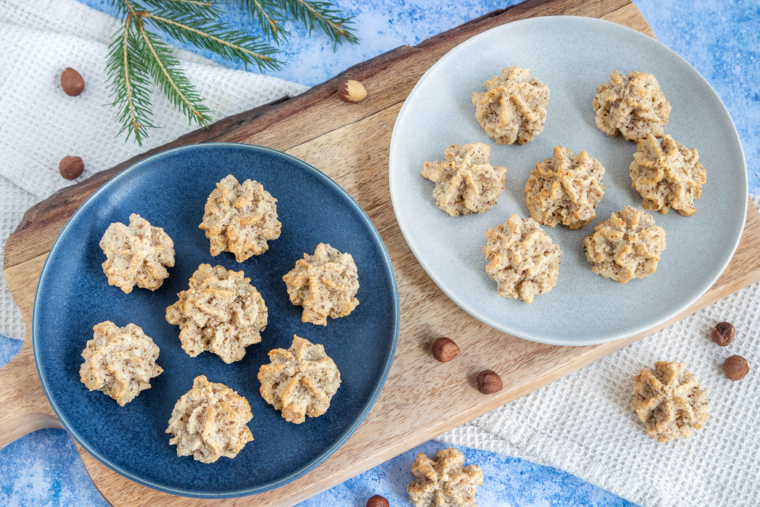 Haselnussmakronen ohne Oblaten | Rezept - eat.de