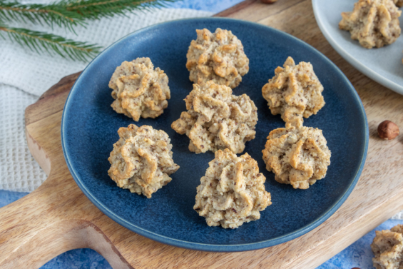 Haselnussmakronen ohne Oblaten | Rezept - eat.de