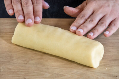 Rolle aus Heidesandteig formen