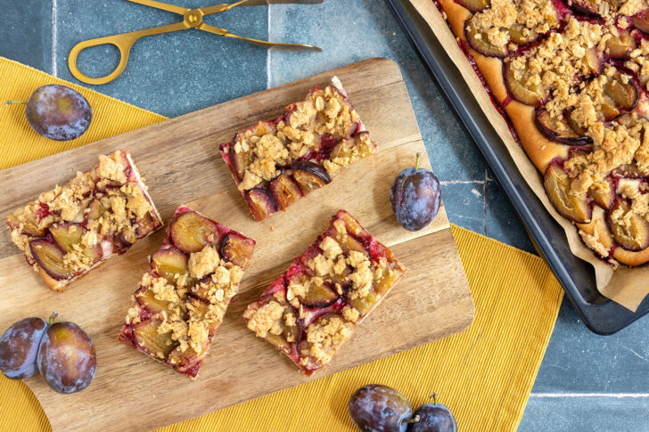 Klassischer Zwetschgenkuchen mit Streusel