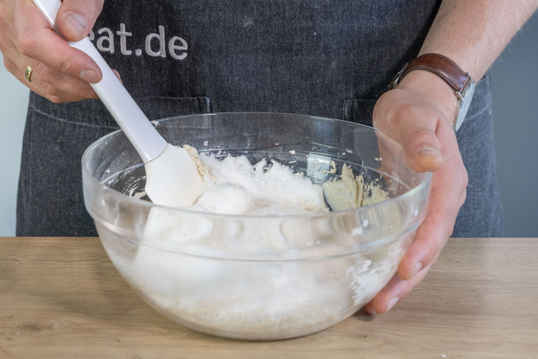 Eischnee unterheben