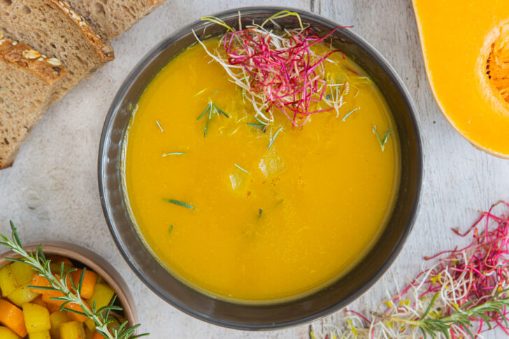 Kürbissuppe mit Kartoffeln und Möhren
