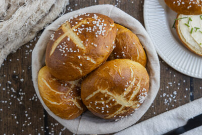 Laugenbrötchen: Rezept für Laugengebäck 