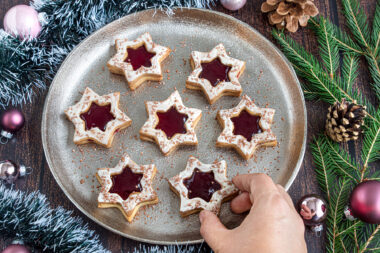 Mürbeteigplätzchen mit Marmelade