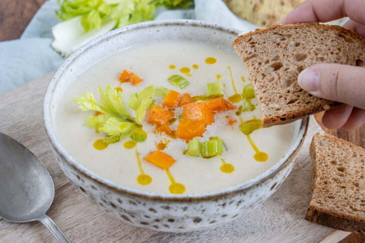 Omas cremige Selleriesuppe