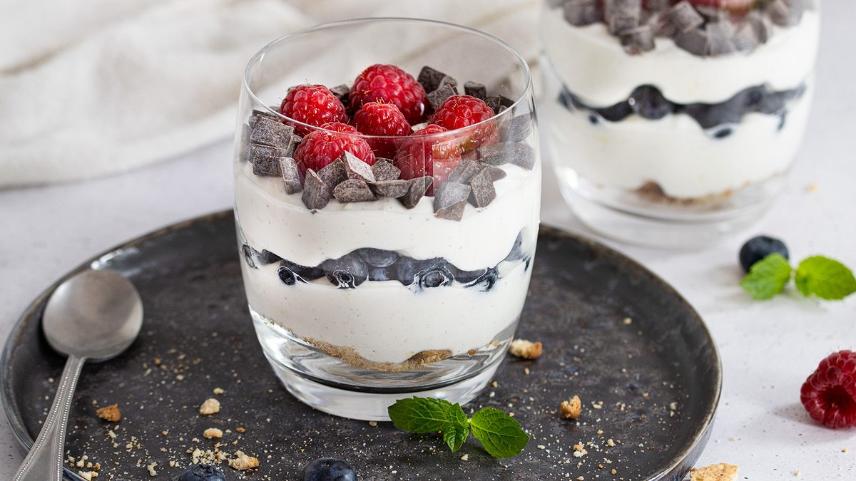 Einfaches Quarkdessert im Glas | Rezept - eat.de
