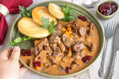 omas Rehragout mit Pilzen