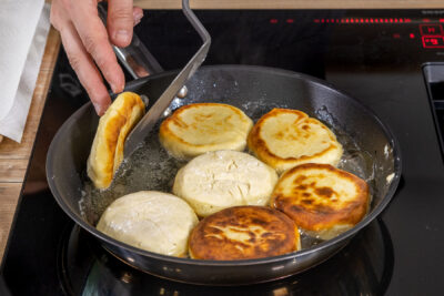 russische Quarkplinsen anbraten