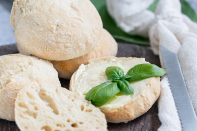 Schnelle Dinkelbrötchen über Nacht