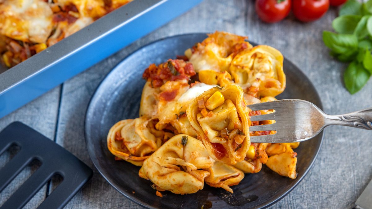 Tortellini-Auflauf mit Tomatensauce