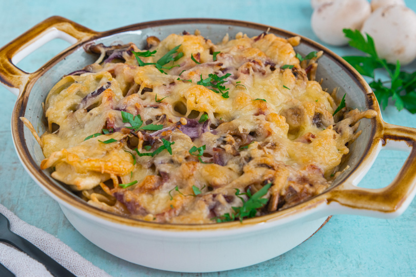 Tortellini-Auflauf mit Schinken und Champignons