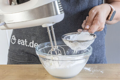 Puderzucker sieben