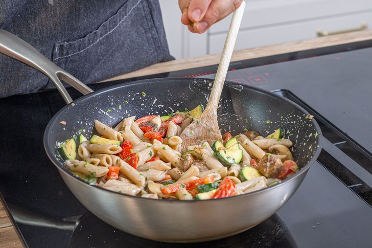 Pasta würzen