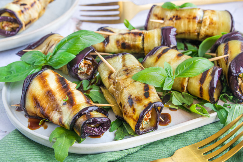 Auberginenröllchen mit Feta