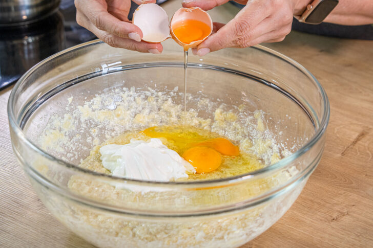 Eier dazugeben