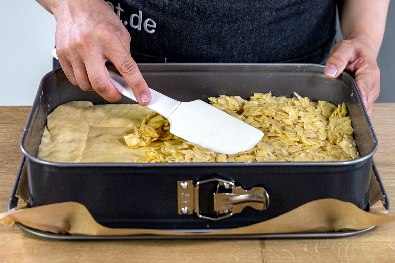 Bienenstich ohne Hefe | Rezept - eat.de