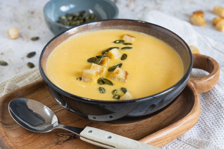 cremige Butternut-Kürbis-Suppe