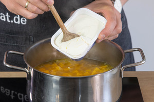 Frischkäse dazugeben