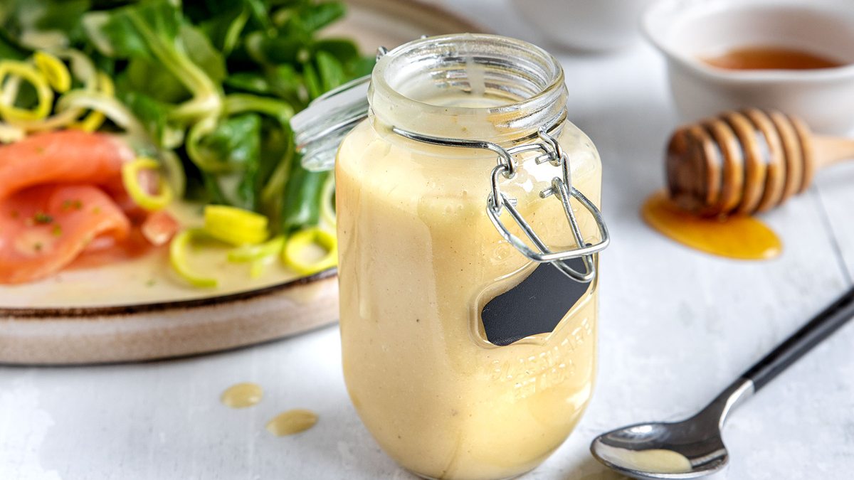 Feldsalat-Dressing mit Honig und Dijon Senf