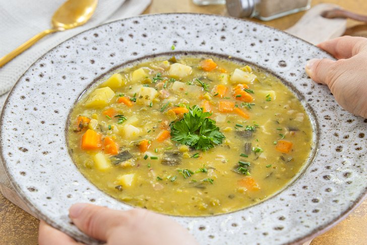 Erbsensuppe mit Schälerbsen