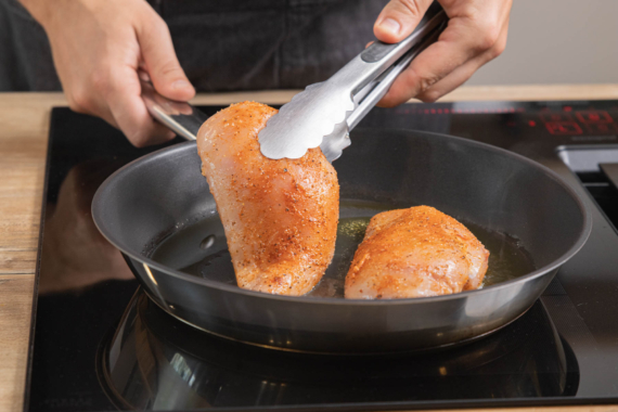 Haltbarkeit Gebratenes Hähnchen Gebratenes Hähnchenbrustfilet in der Pfanne | Rezept