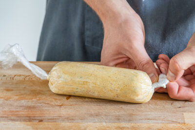 Gratiniermasse für Gratinierten Ziegenkäse einwickeln