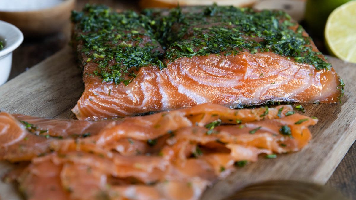 Graved Lachs beizen | Rezept - eat.de