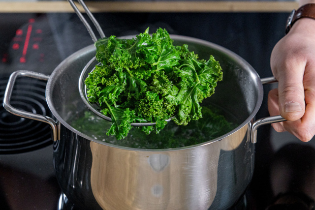 Grünkohlauflauf mit Kassler und Kartoffeln Grünkohlauflauf mit Kassler und Kartoffeln
