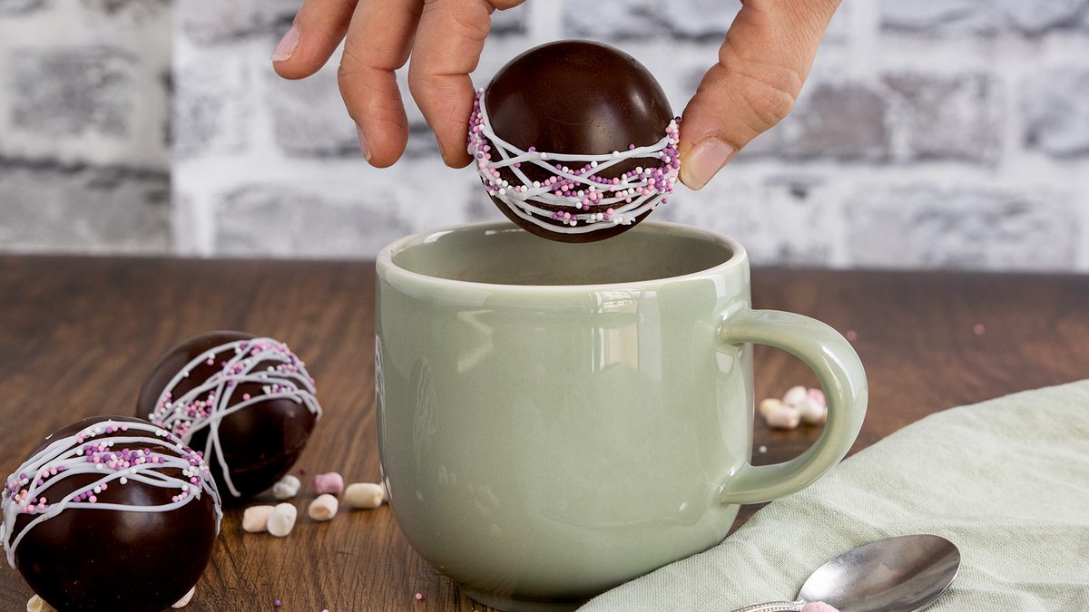 Hot Chocolate Bomb: Kakao Bombe selber machen