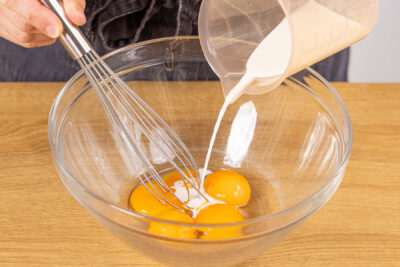 Eigelb mit milch schaumig schlagen