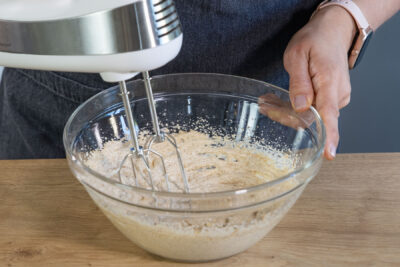 Butter mit Zucker verrühren