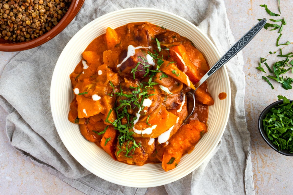 Vegetarisches Kürbisgulasch | Rezept - eat.de