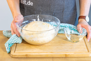 Langos-Teig gehen lassen