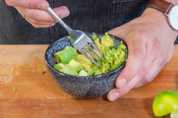 Avocado zerdrücken