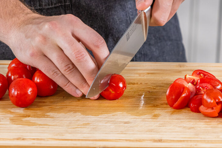 Tomaten vierteln