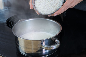 Puddingpulver dazugeben