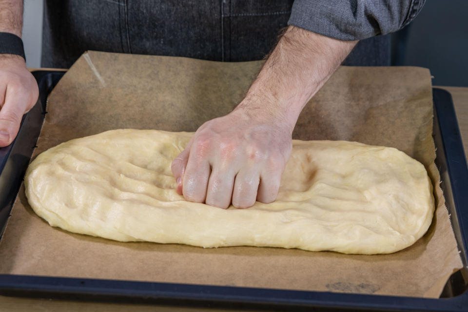 Pflaumenkuchen mit Hefeteig | Rezept