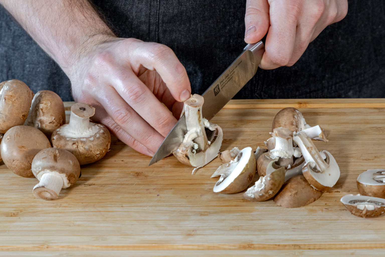 Rehkeule mit Knochen schmoren | Rezept - eat.de