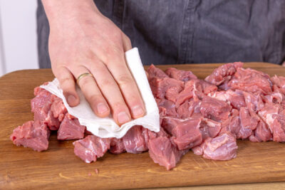 Fleisch trocken tupfen