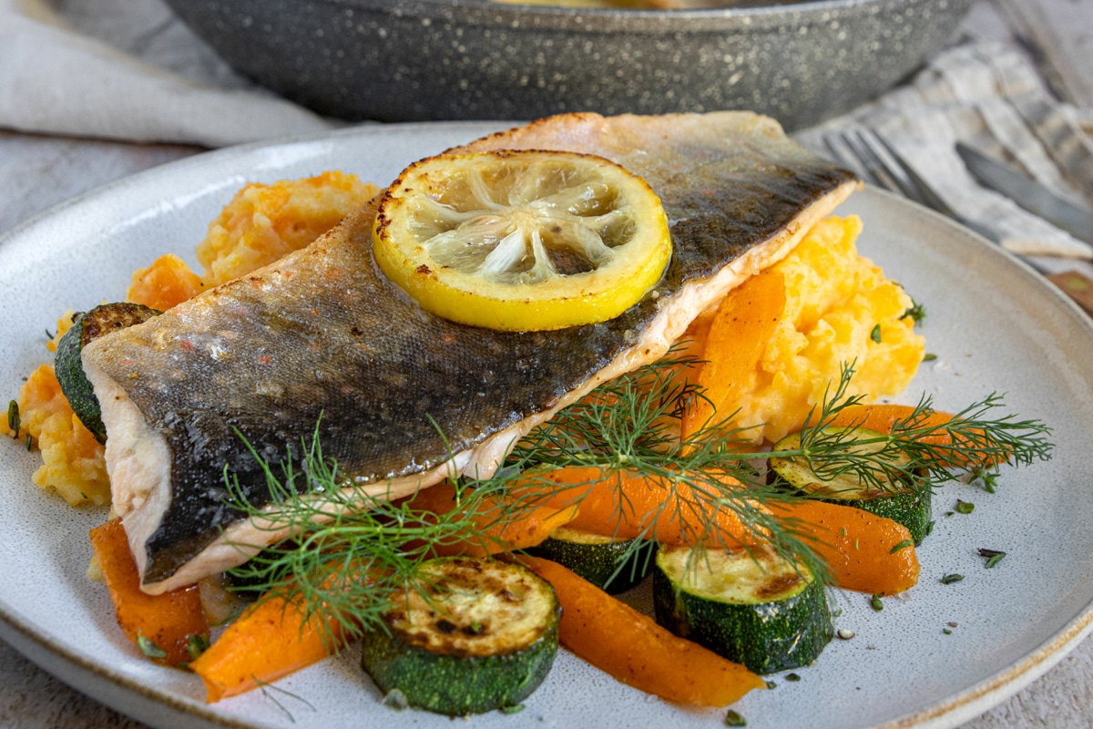 Saiblingsfilet braten | Rezept - eat.de