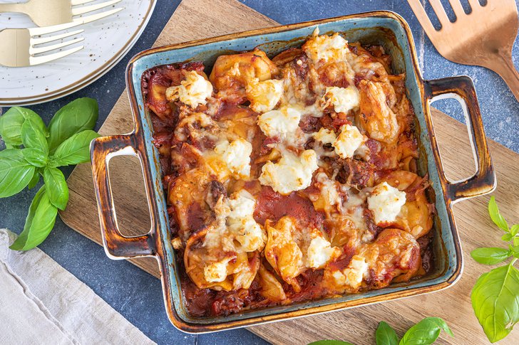 Überbackener Tortellini-Auflauf mit Hackfleisch