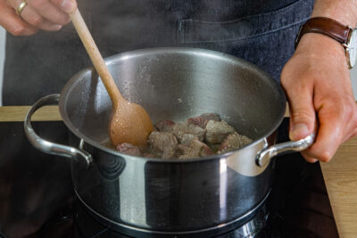 Rindfleisch anbraten