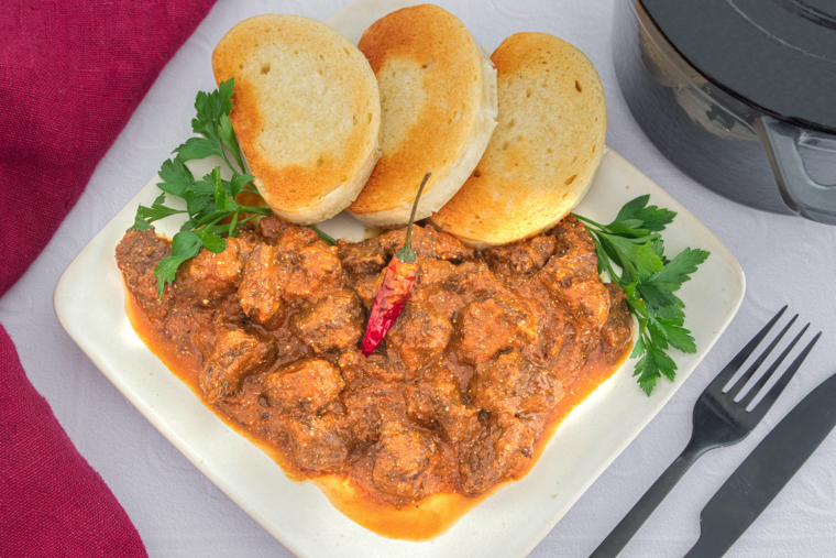 Vegetarisches Kürbisgulasch | Rezept - eat.de