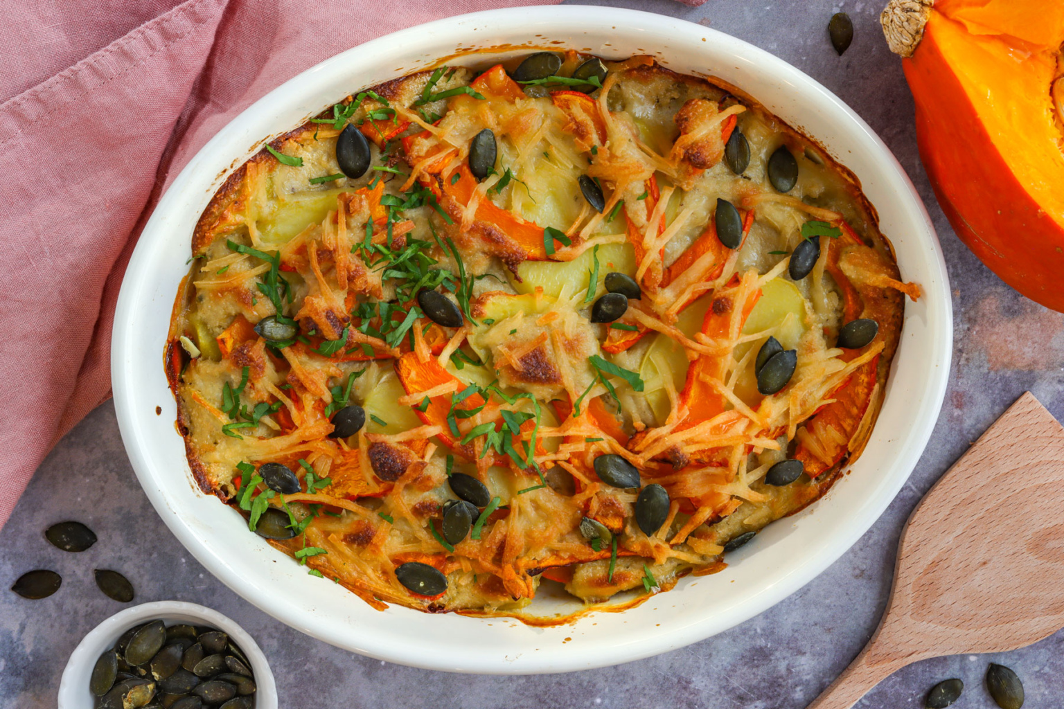 Veganer Kartoffel-Kürbis-Auflauf | Rezept - eat.de