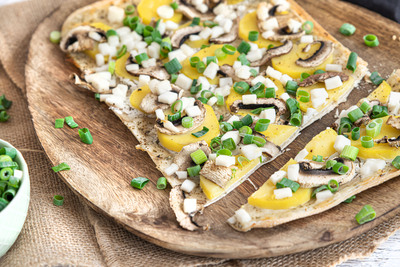 veganer Flammkuchen mit Gemüse