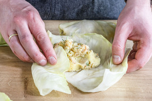 vegetarische Kohlrouladen mit Kartoffel füllen
