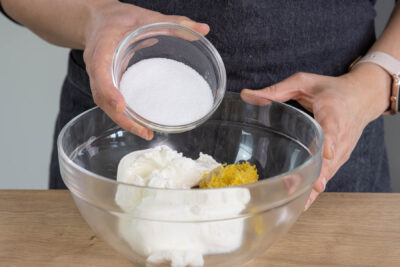 Zutaten für die Quarkcreme verrühren