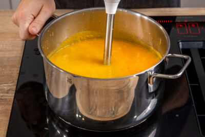 Möhrensuppe nach Omas Art pürieren